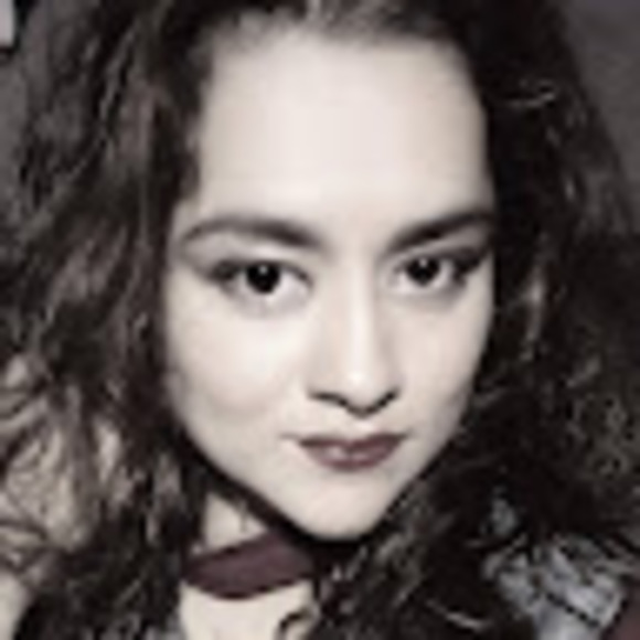 Meet your Posher, Sandra - Picture 1 of 1